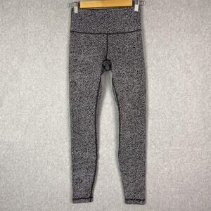 Lululemon Womens 6 Wunder Under Tight in Luon Crackle Jacquard Black White